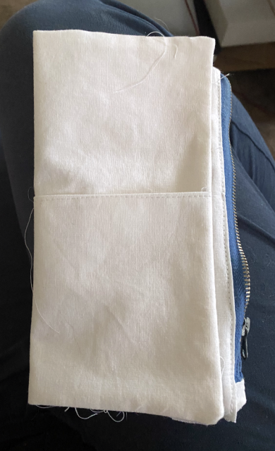 Pouch1.png Pouch1.png