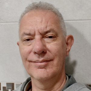 Jose Luis Peruyero
