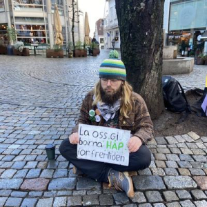 Social Justice Warrior🦍