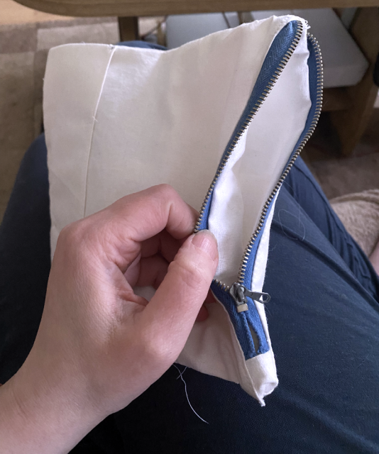 Pouch4.png Pouch4.png