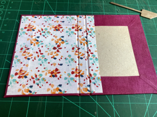 photo/8b2af1e9-f2ea-437d-bf2c-f57d54d967f6-3