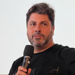 J. Manrique López