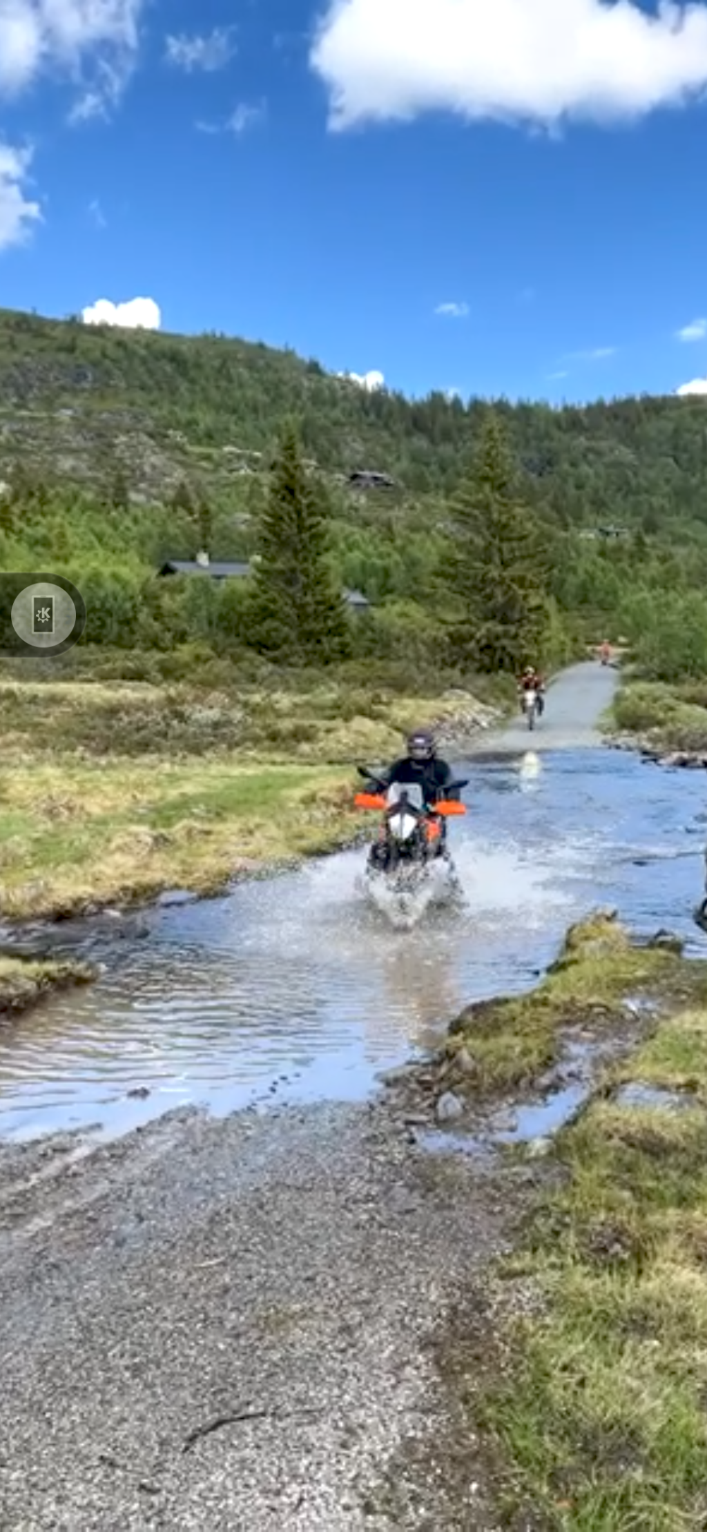 Screenshot_20240603-153252_VLC.png