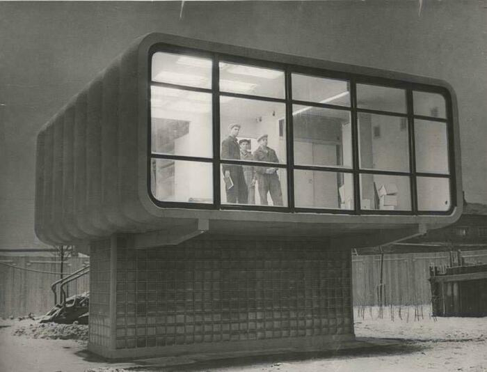 Plastic-House-Leningrad-1961.jpeg